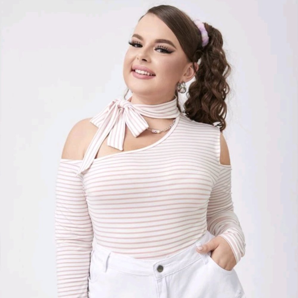 Plus size Tie Neck Striped Tee